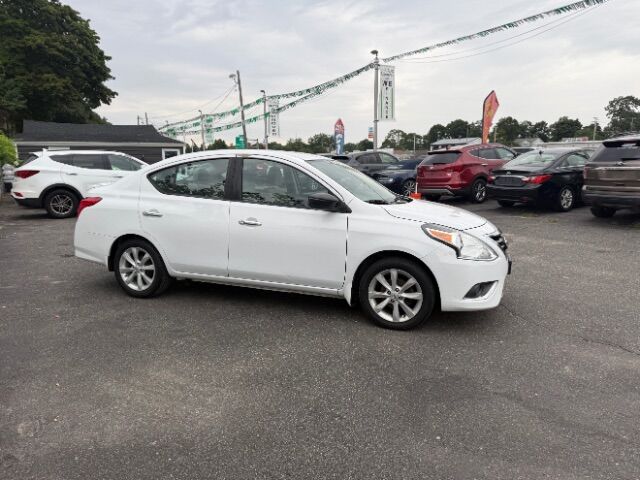 2017 Nissan Versa 1.6 SL East Islip NY