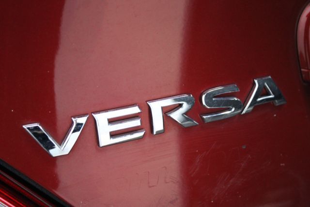 2017 Nissan Versa 1.6 SV Chantilly VA