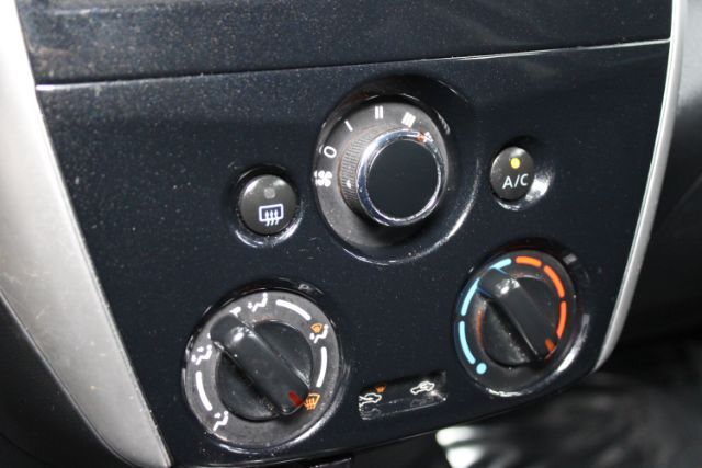 2017 Nissan Versa 1.6 SV Chantilly VA