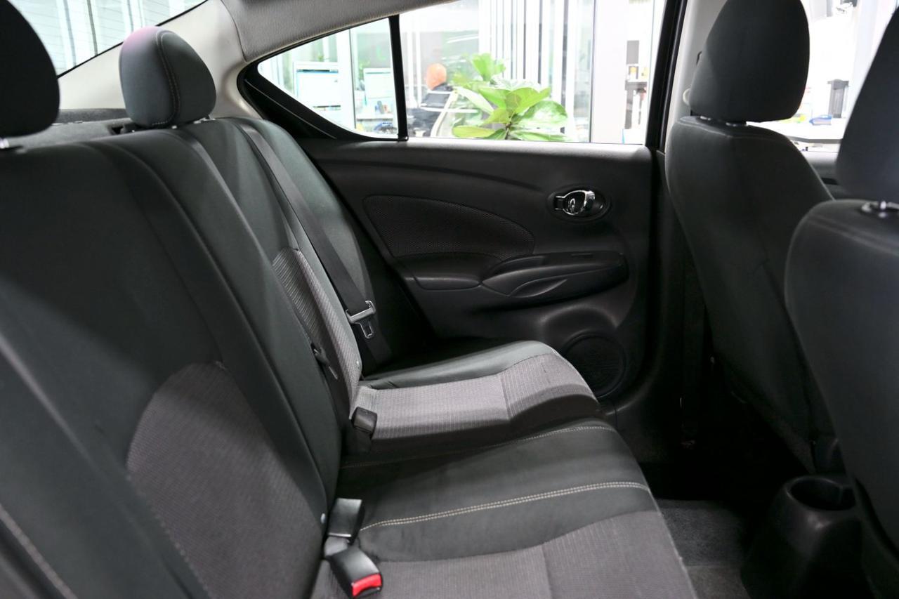 2017 Nissan Versa 1.6 SV Sedan Miami FL