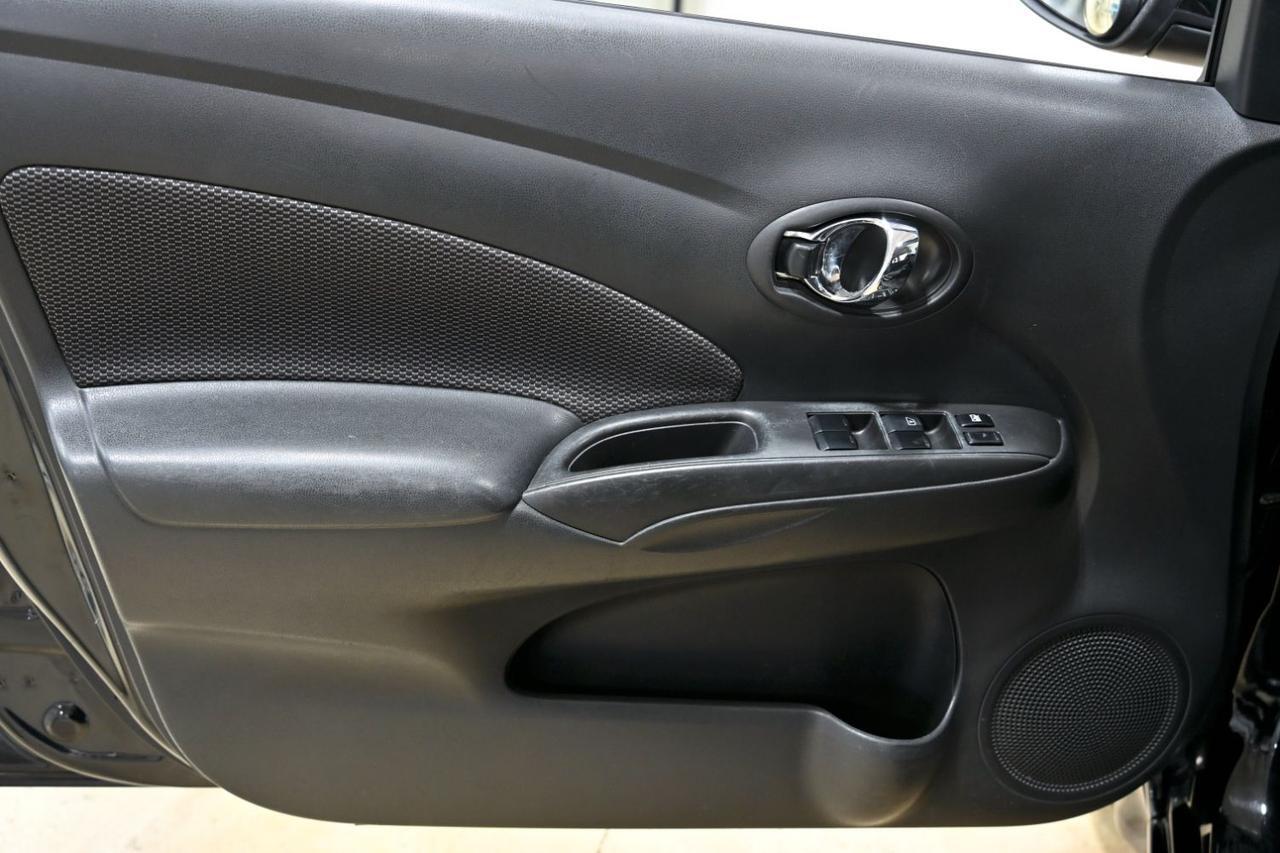 2017 Nissan Versa 1.6 SV Sedan Miami FL