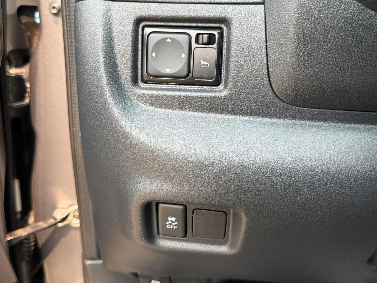 2017 Nissan Versa 1.6 SV Springfield VA