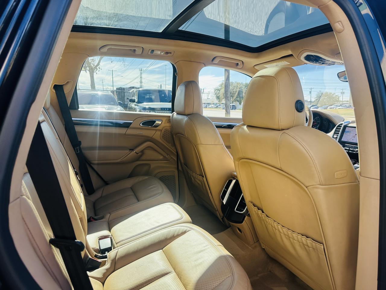 2017 PORSCHE Cayenne Platinum Edition Dallas TX