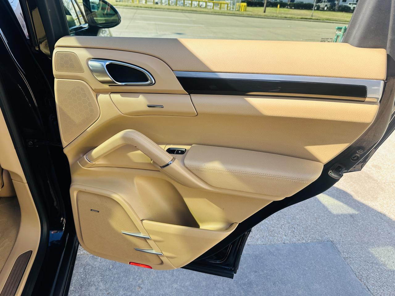 2017 PORSCHE Cayenne Platinum Edition Dallas TX