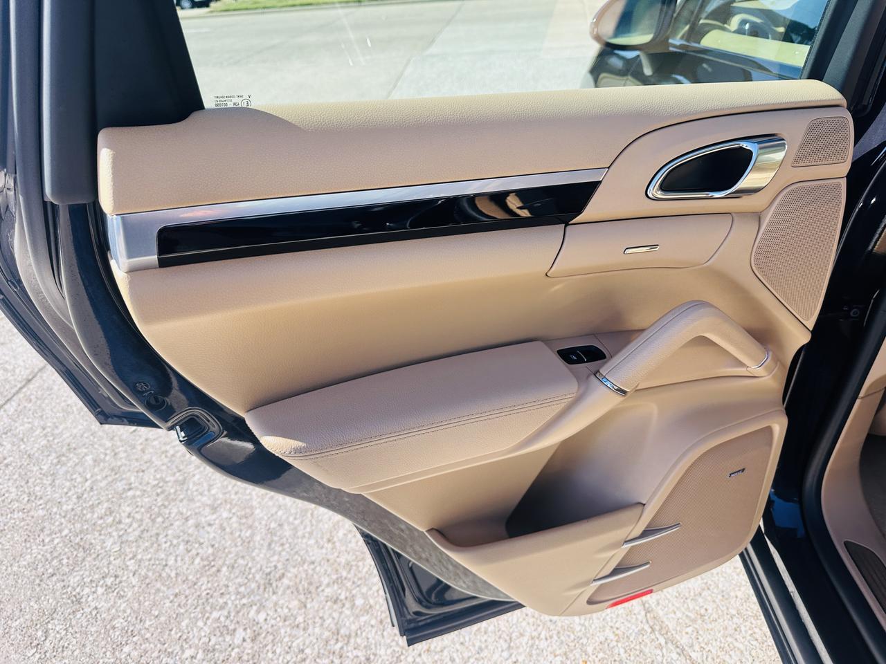 2017 PORSCHE Cayenne Platinum Edition Dallas TX