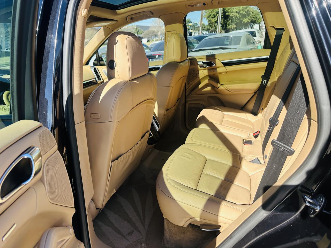 2017 PORSCHE Cayenne Platinum Edition Dallas TX