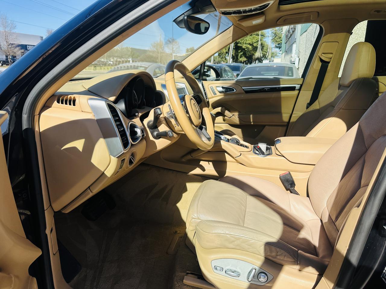 2017 PORSCHE Cayenne Platinum Edition Dallas TX