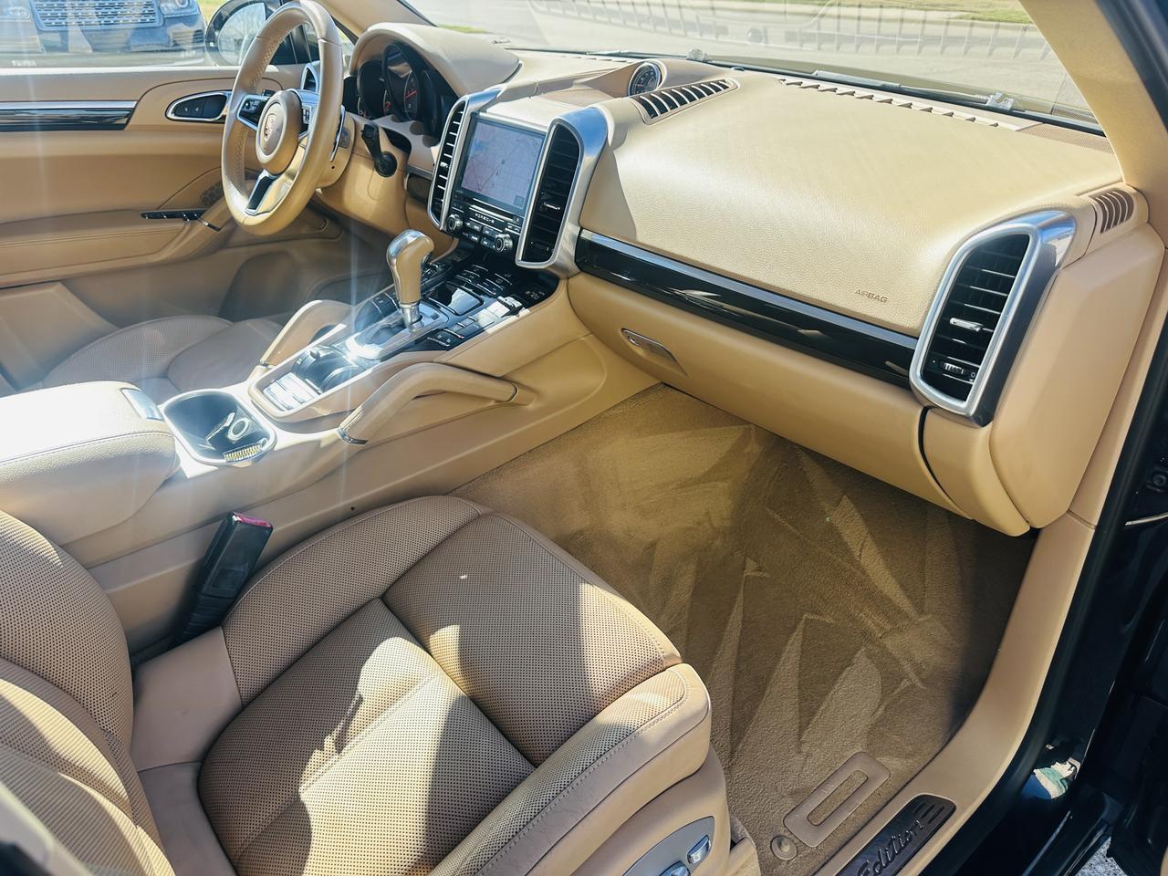 2017 PORSCHE Cayenne Platinum Edition Dallas TX