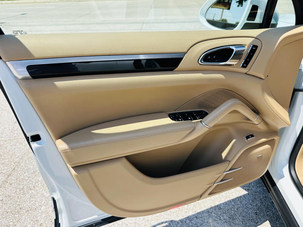 2017 PORSCHE Cayenne S E-Hybrid Platinum Edition Dallas TX