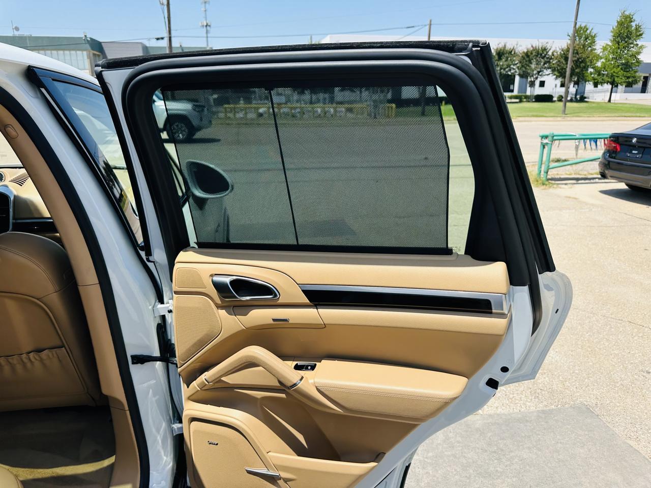 2017 PORSCHE Cayenne S E-Hybrid Platinum Edition Dallas TX