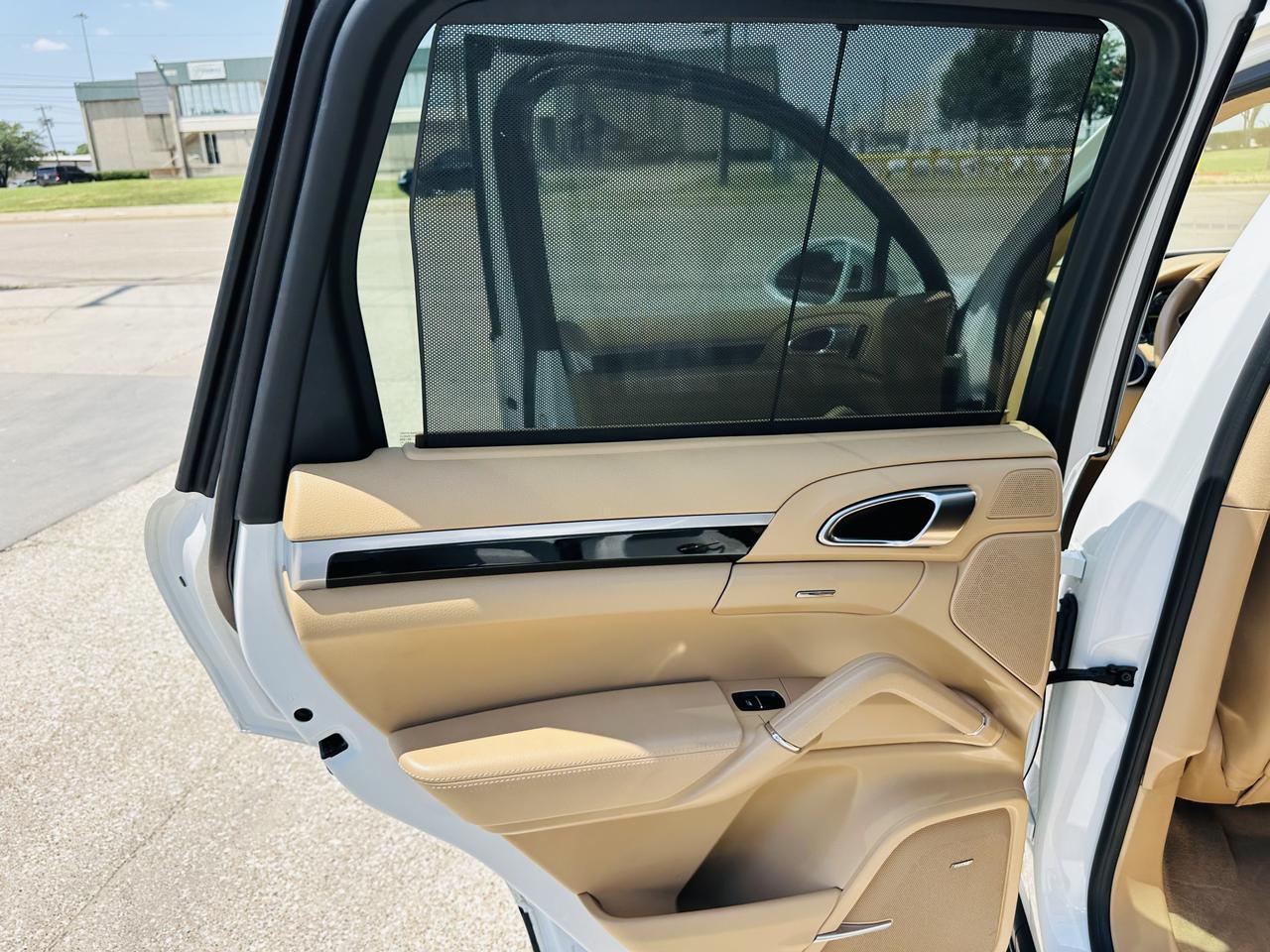 2017 PORSCHE Cayenne S E-Hybrid Platinum Edition Dallas TX