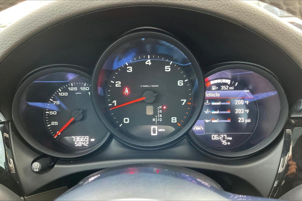 2017 PORSCHE MACAN Houston TX