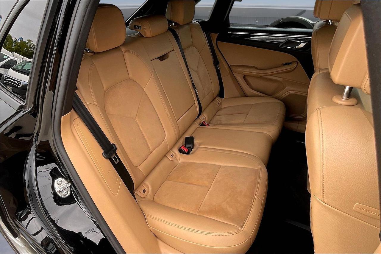 2017 PORSCHE MACAN Houston TX