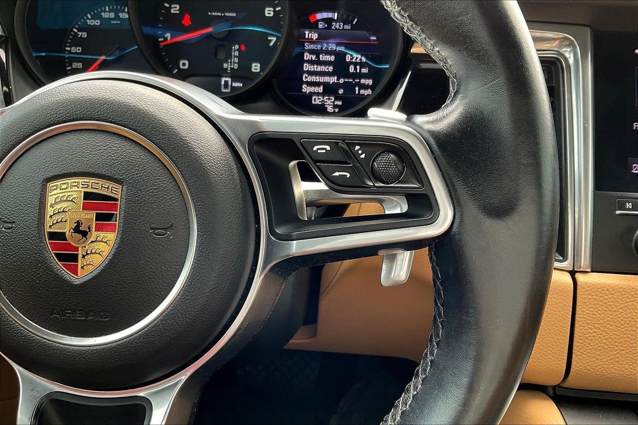 2017 PORSCHE MACAN Houston TX