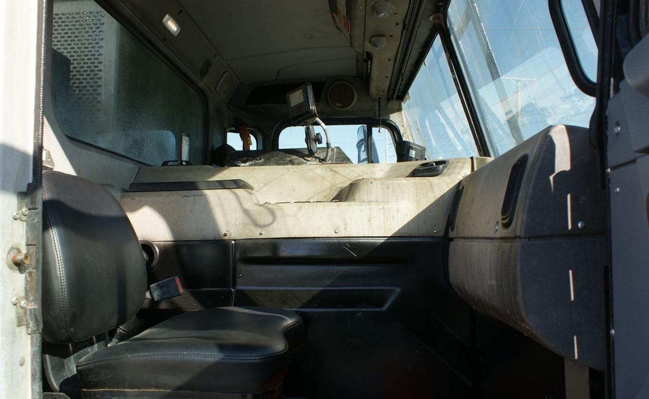 2017 Peterbilt 320 40 Yard Heil Front Loader Tampa FL