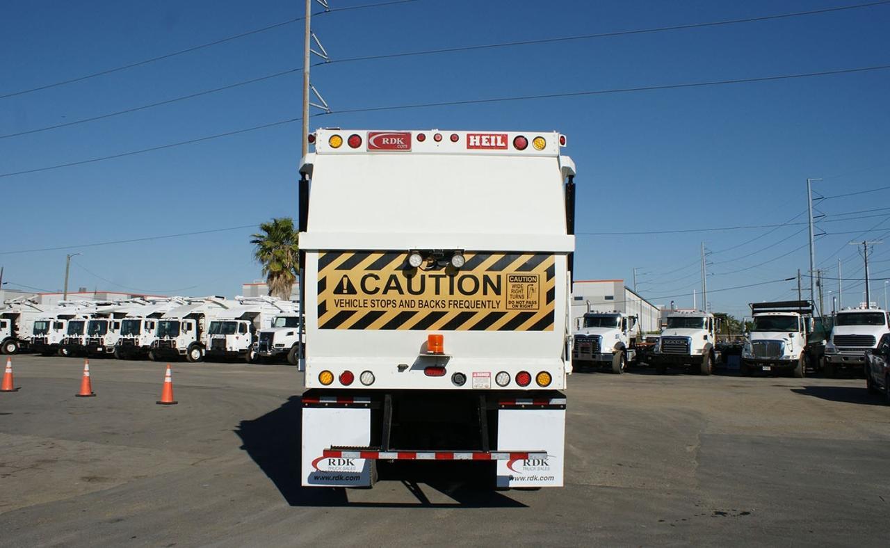 2017 Peterbilt 320 40 Yard Heil Front Loader Tampa FL