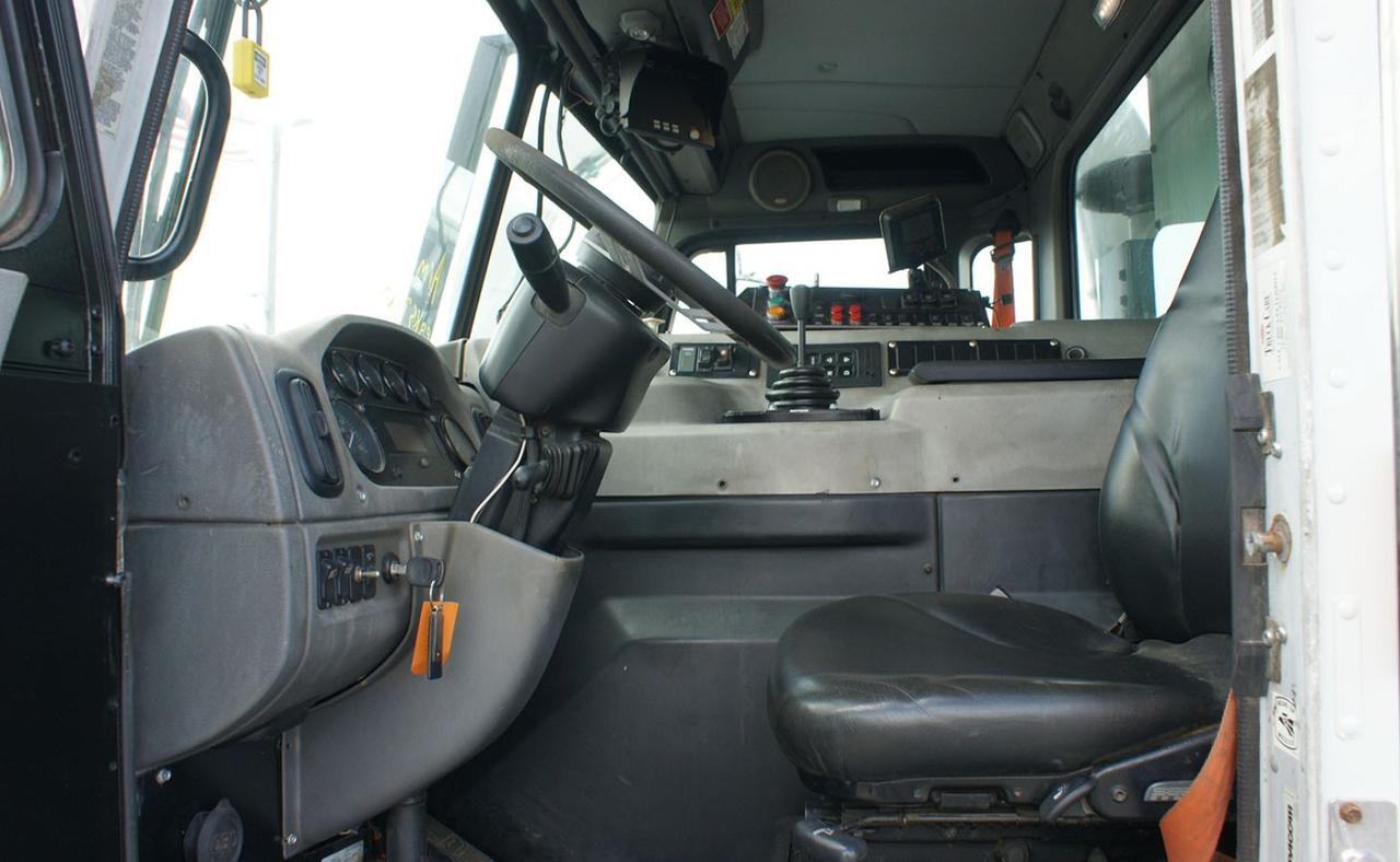 2017 Peterbilt 320 40 yard Heil Front Loader Garbage Truck Tampa FL