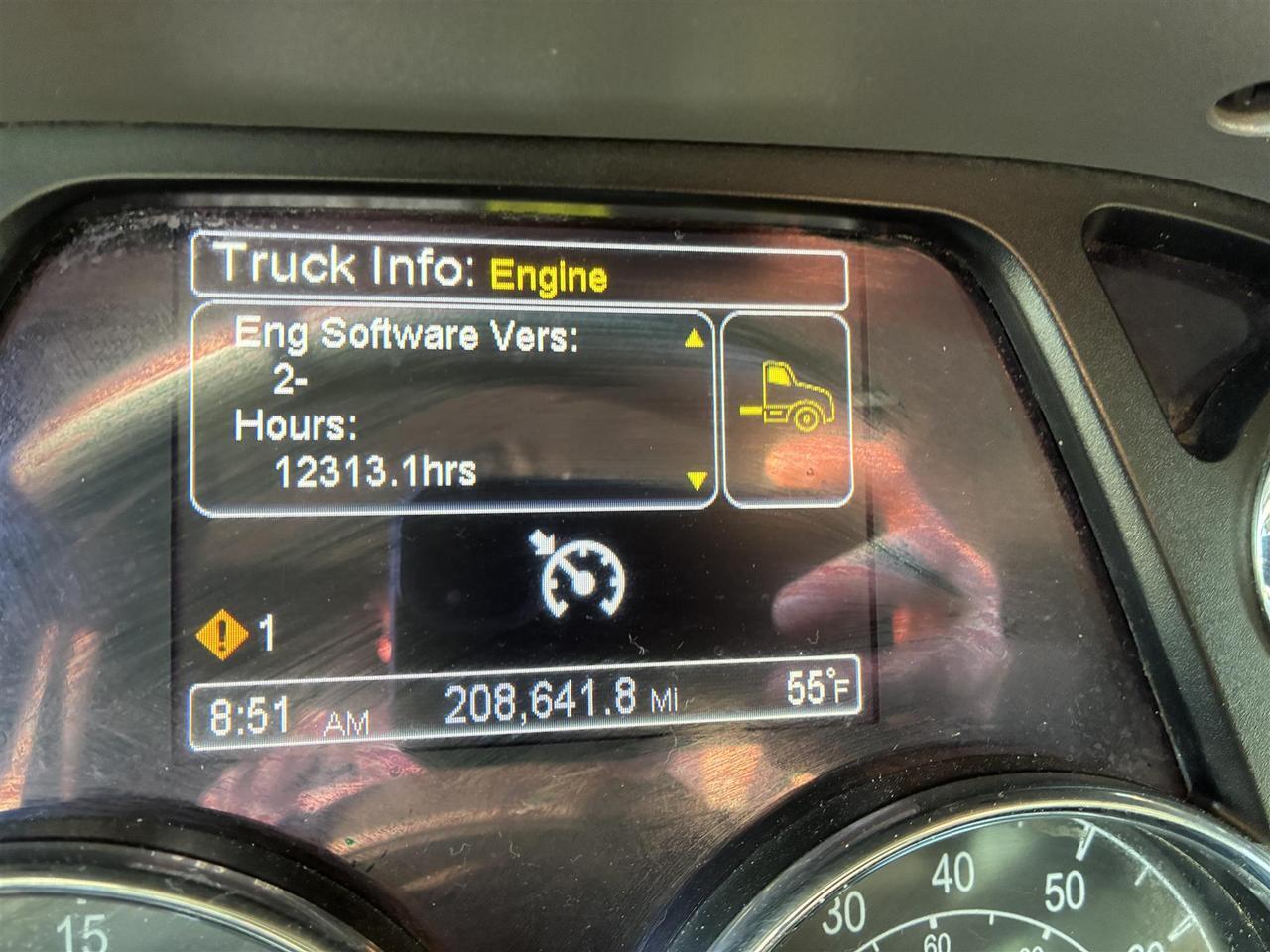 2017 Peterbilt 567 - image 10