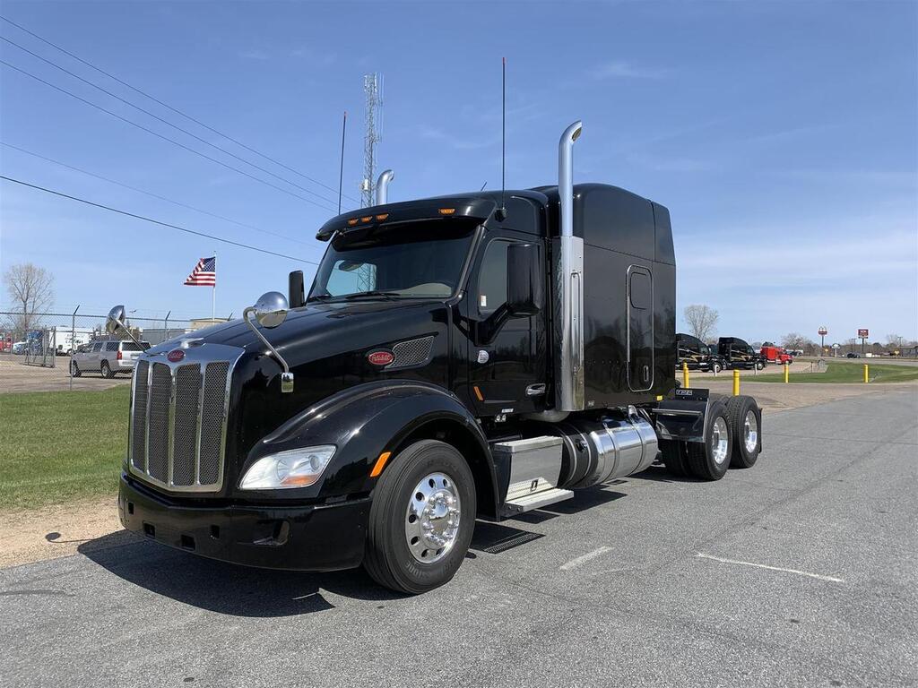 2017 Peterbilt 579 80 2017 Peterbilt 579 80