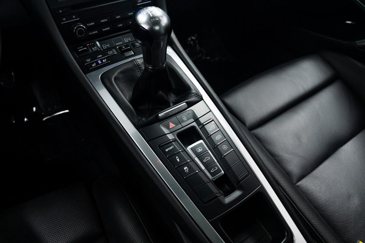 2017 Porsche 911 photo 15