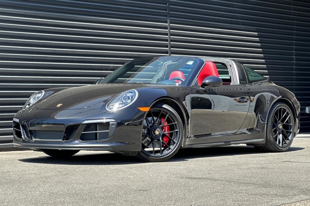 2017 Porsche 911 Targa 4 GTS
