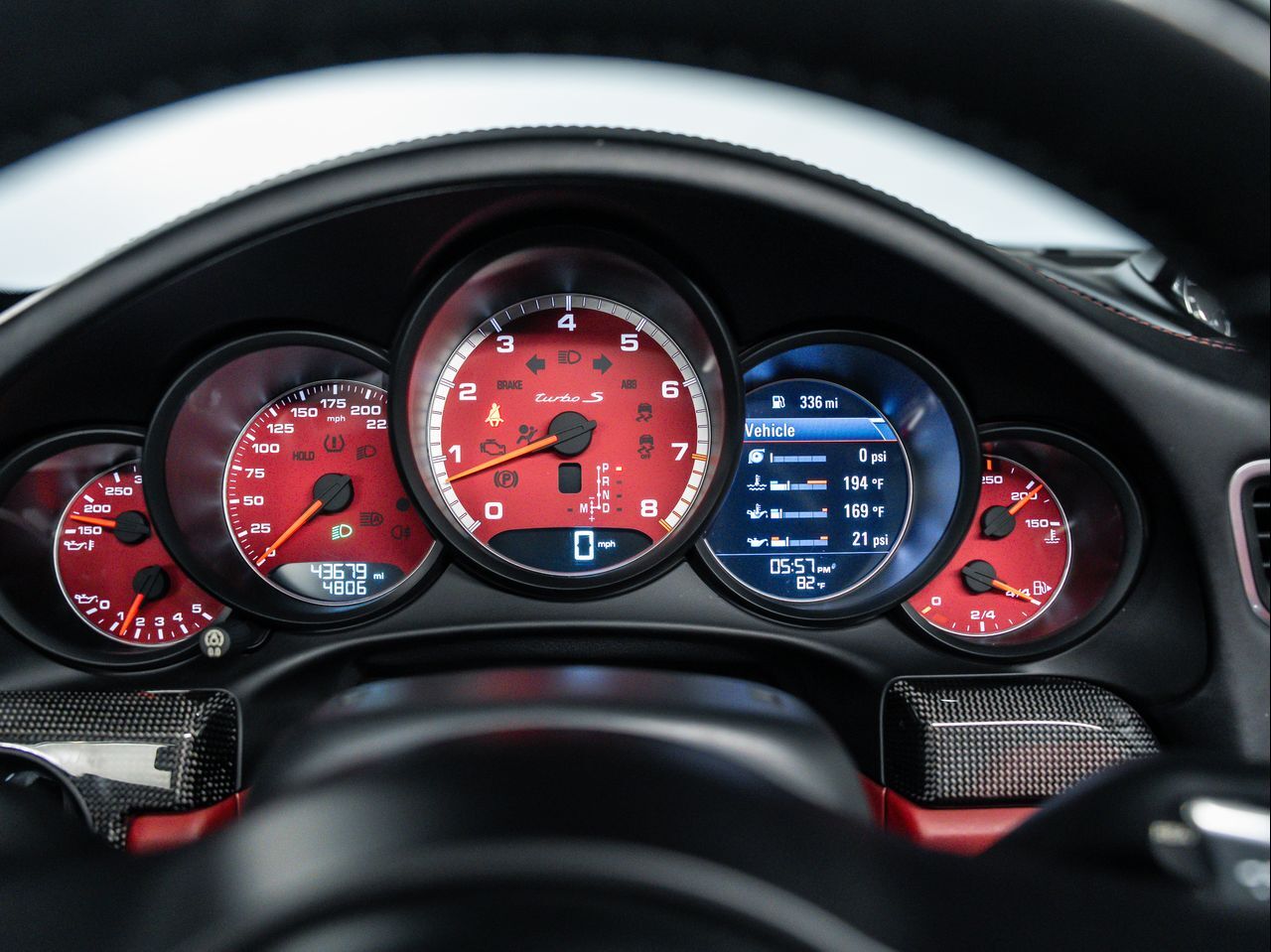 2017 Porsche 911 Turbo S photo 20
