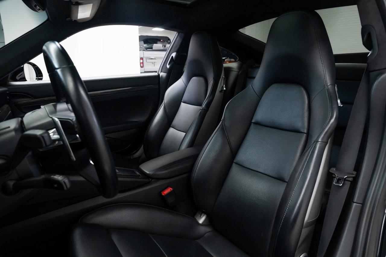 2017 Porsche 911 Turbo Vented Seats Carbon Fiber Trim BOSE Audio Portland OR