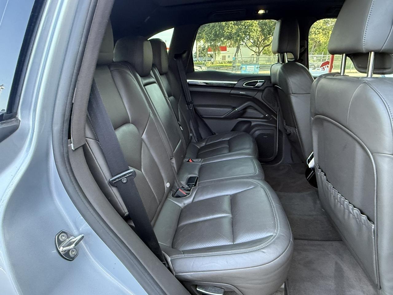 2017 Porsche Cayenne Hollywood FL