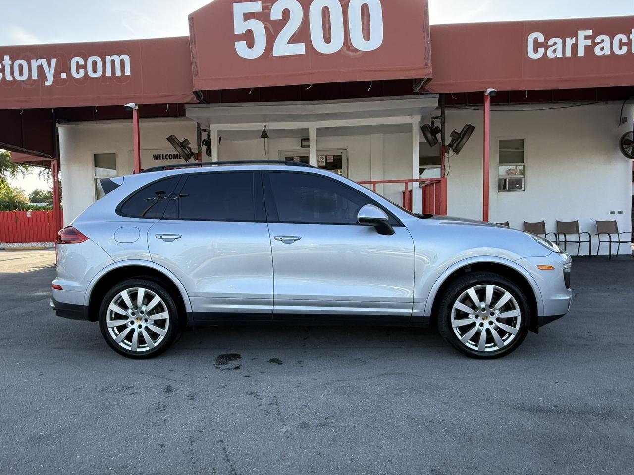 2017 Porsche Cayenne Hollywood FL
