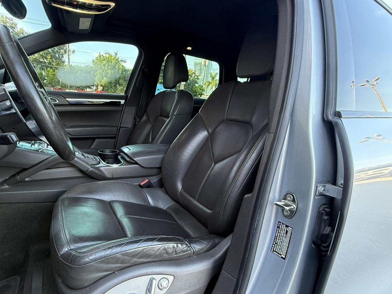 2017 Porsche Cayenne Hollywood FL