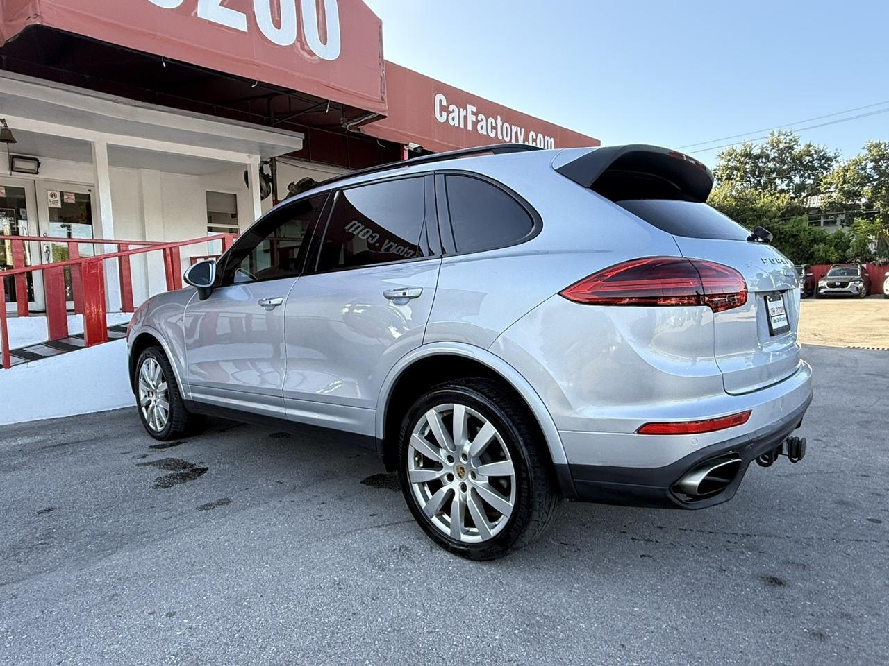 2017 Porsche Cayenne Hollywood FL