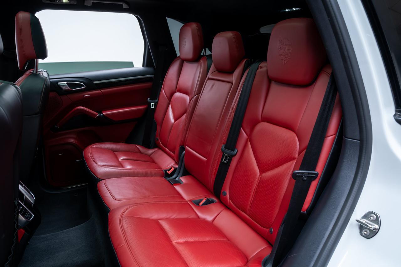 2017 Porsche Cayenne E-Hybrid S Platinum Edition Premium Package / Moonroof Portland OR