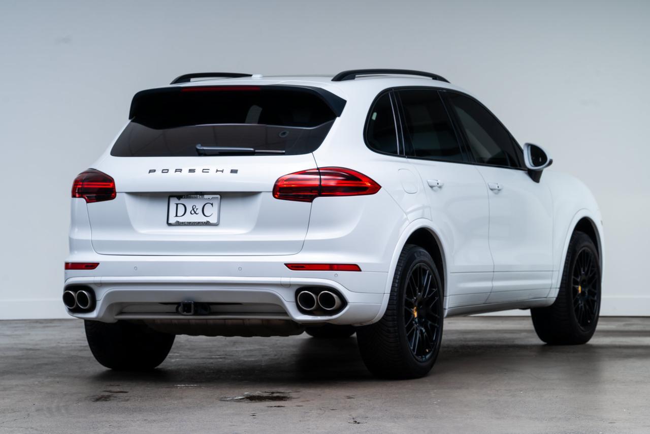 2017 Porsche Cayenne E-Hybrid S Platinum Edition Premium Package / Moonroof Portland OR