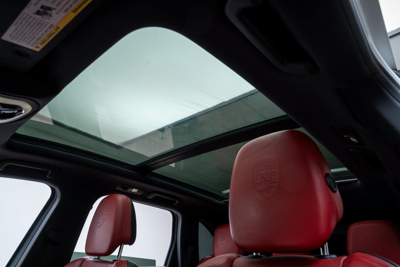 2017 Porsche Cayenne E-Hybrid S Platinum Edition Premium Package / Moonroof Portland OR