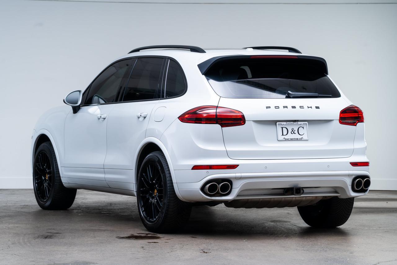 2017 Porsche Cayenne E-Hybrid S Platinum Edition Premium Package / Moonroof Portland OR