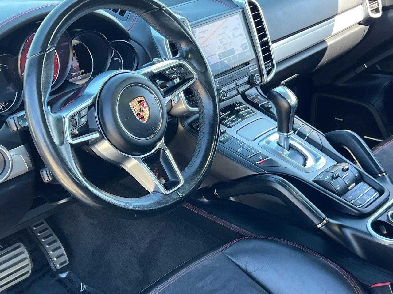 2017 Porsche Cayenne GTS