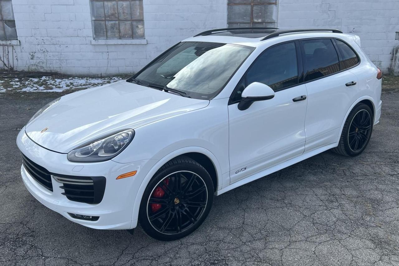 2017 Porsche Cayenne GTS