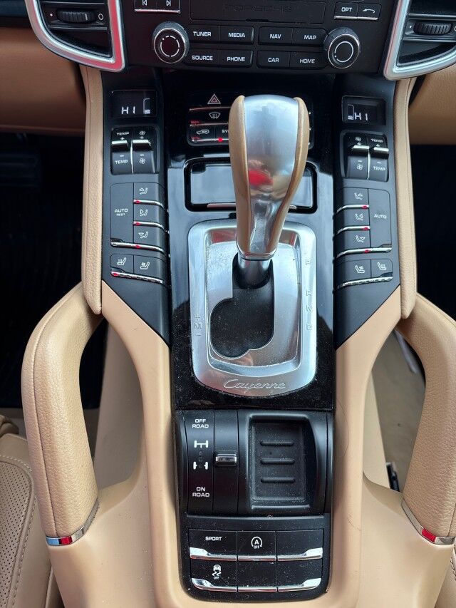 2017 Porsche Cayenne Platinum Edition Cleveland OH