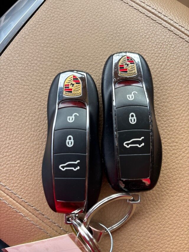 2017 Porsche Cayenne Platinum Edition Cleveland OH