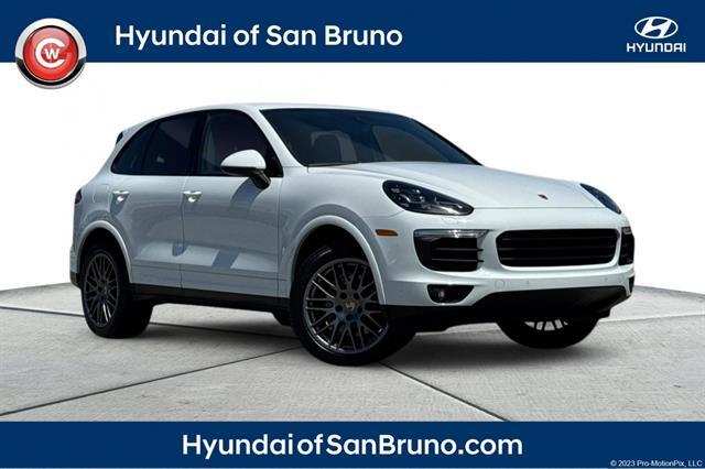 2017 Porsche Cayenne Platinum Edition