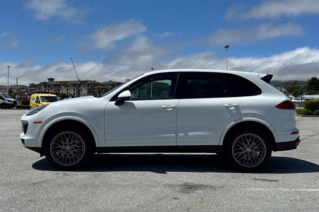 2017 Porsche Cayenne Platinum Edition