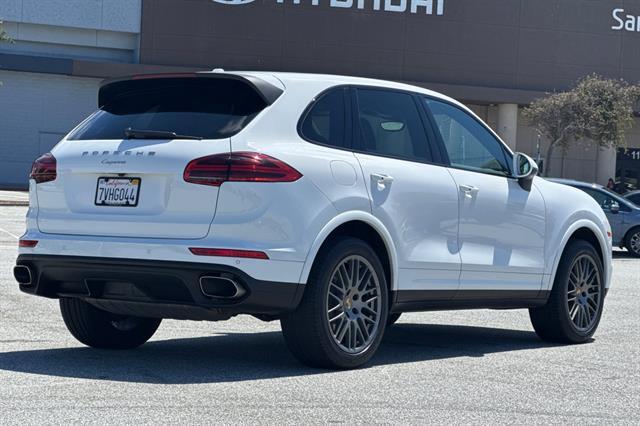 2017 Porsche Cayenne Platinum Edition