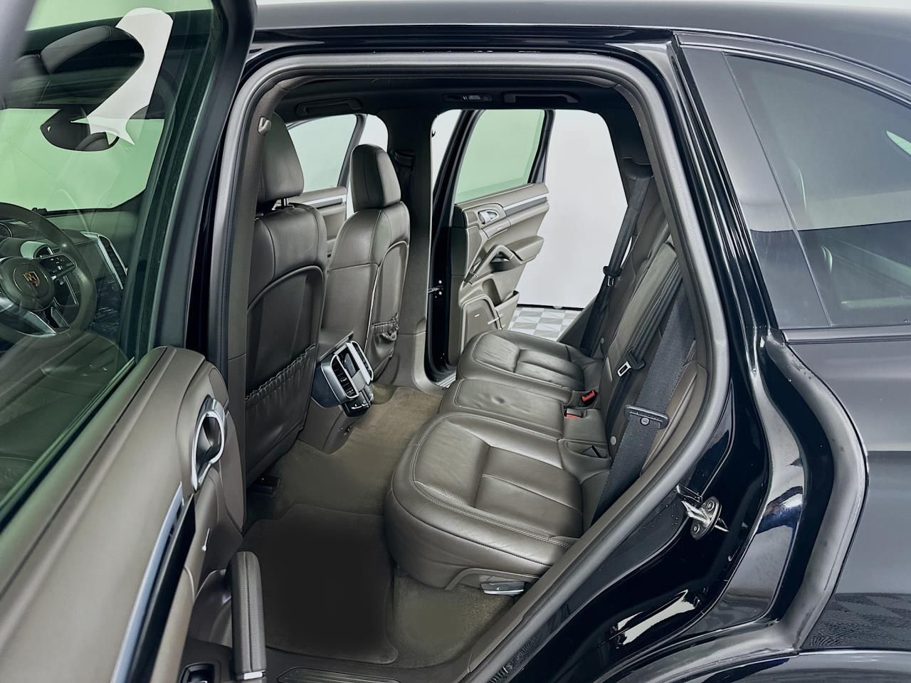 2017 Porsche Cayenne Platinum Edition Tacoma WA