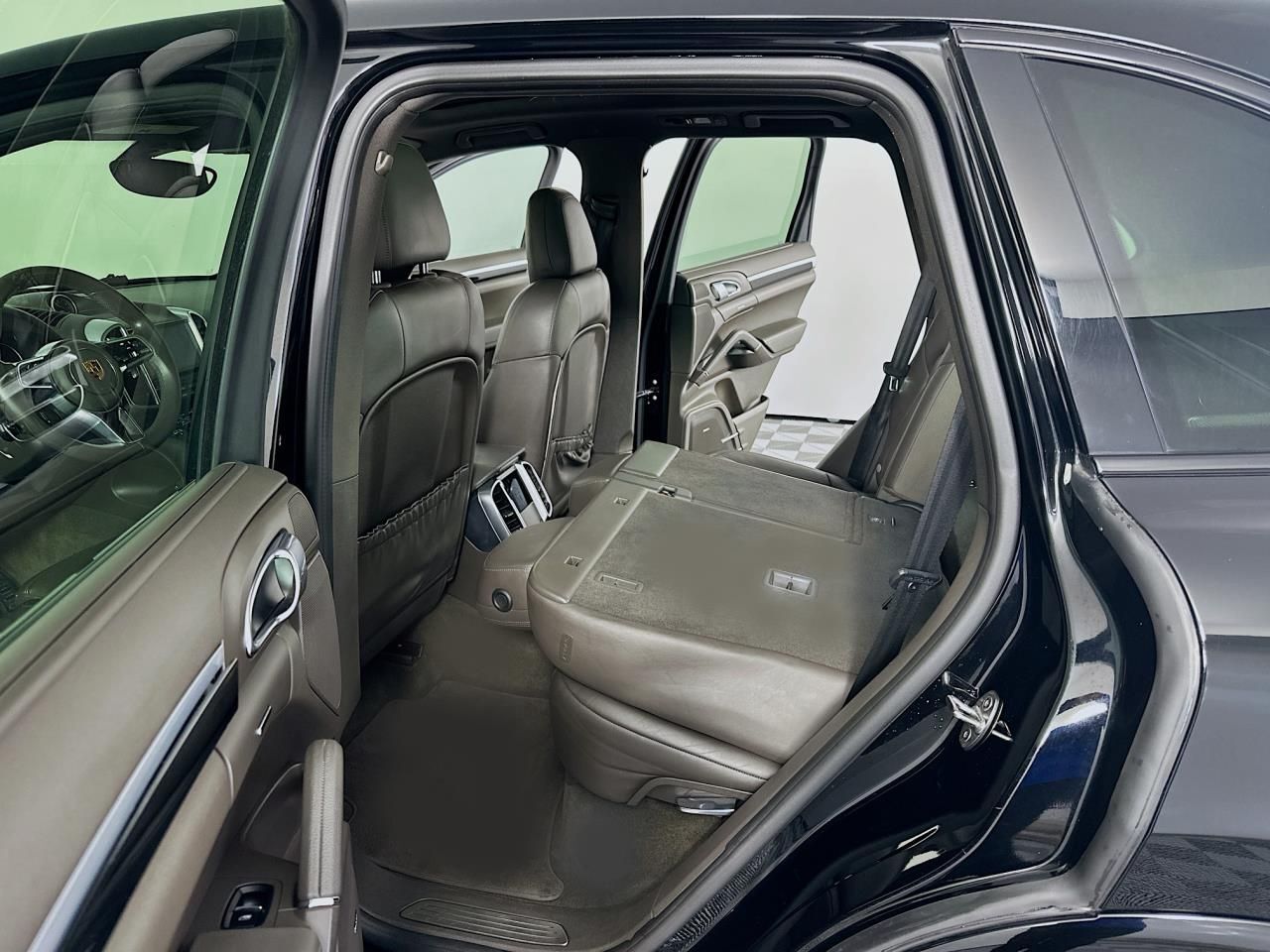 2017 Porsche Cayenne Platinum Edition Tacoma WA