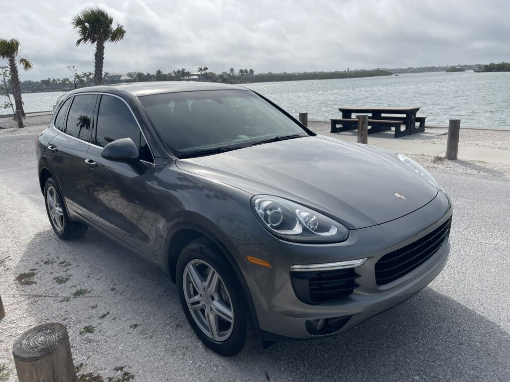 2017 Porsche Cayenne Platinum Edition~ONLINE FINANCE~CRUISE CONTROL~LEATHER SEATS~MOONROOF / SUNROOF~NAVIGATION Sarasota FL