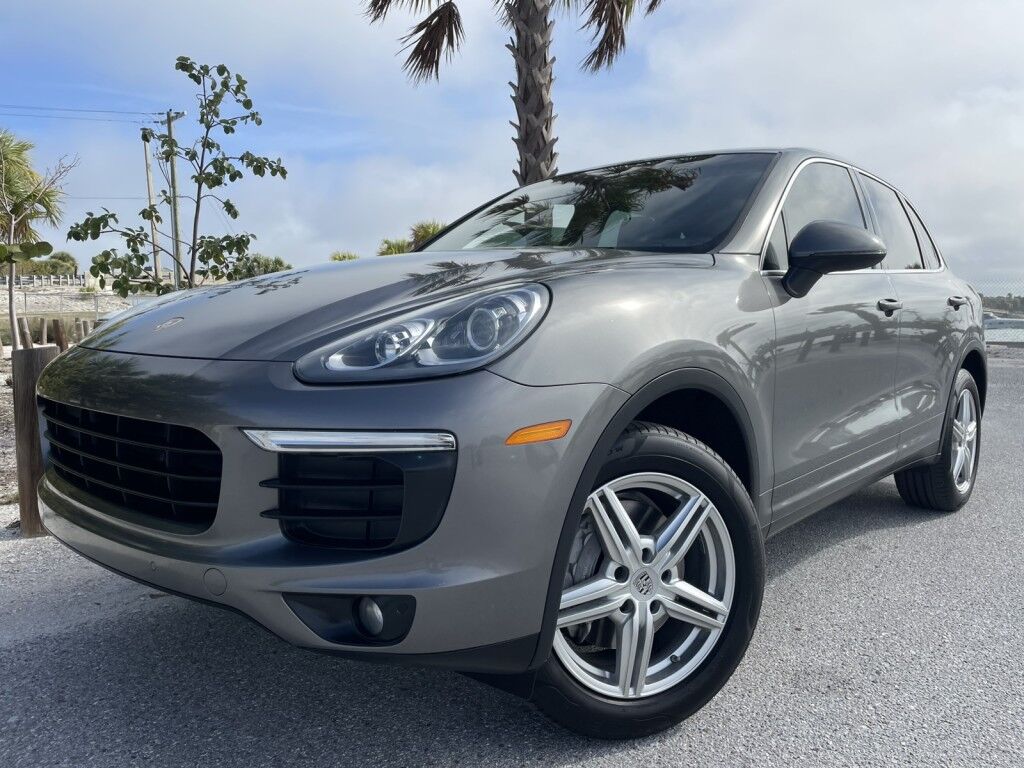 2017 Porsche Cayenne Platinum Edition~ONLINE FINANCE~CRUISE CONTROL~LEATHER SEATS~MOONROOF / SUNROOF~NAVIGATION