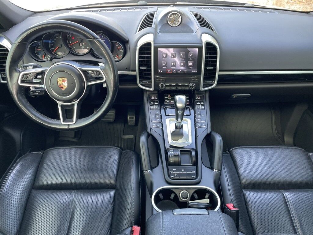 2017 Porsche Cayenne Platinum Edition~ONLINE FINANCE~CRUISE CONTROL~LEATHER SEATS~MOONROOF / SUNROOF~NAVIGATION Sarasota FL