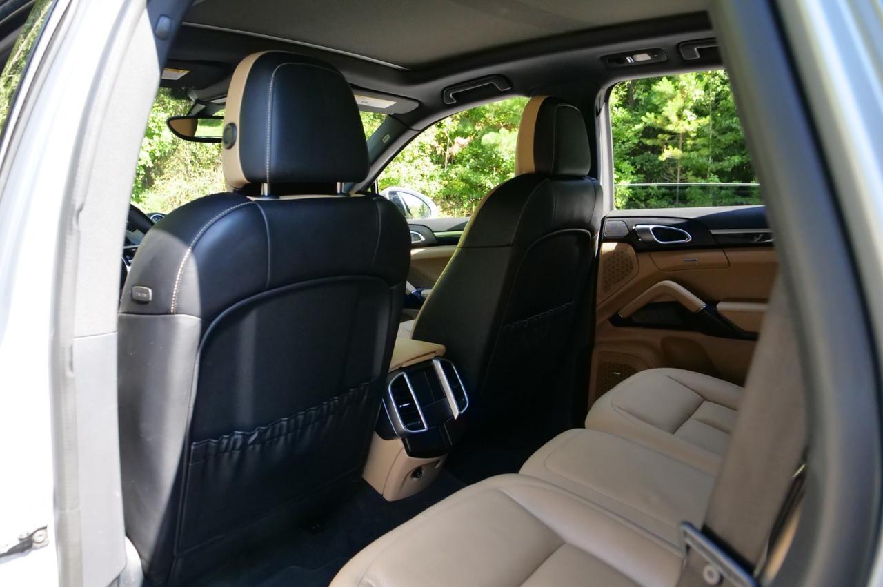 2017 Porsche Cayenne S E-Hybrid Platinum Edition AWD / Premium Package! Lincolnton NC