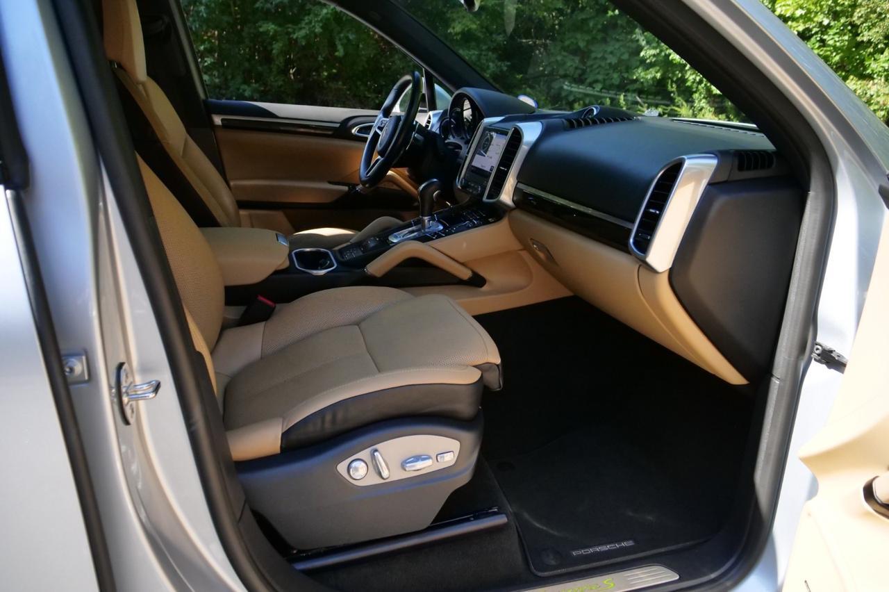 2017 Porsche Cayenne S E-Hybrid Platinum Edition AWD / Premium Package! Lincolnton NC