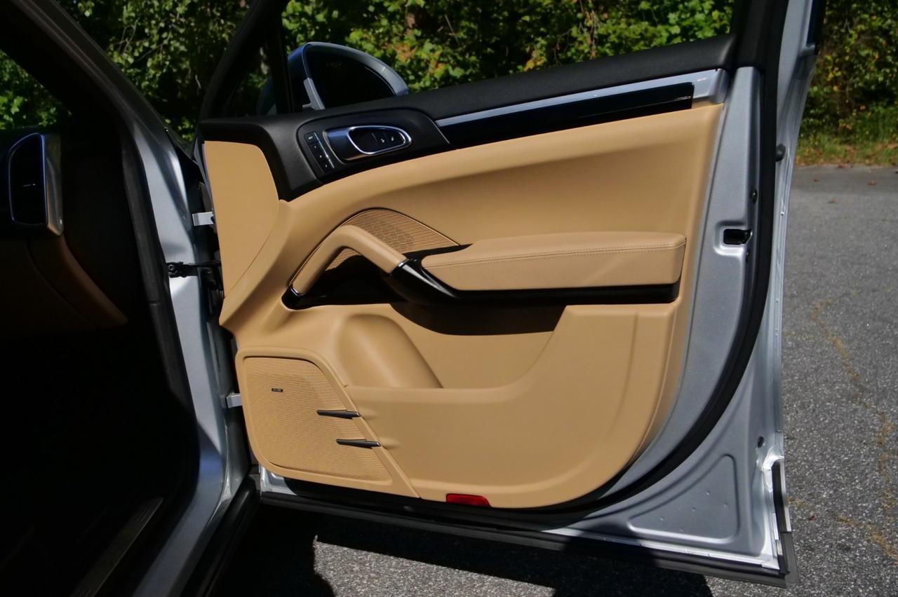 2017 Porsche Cayenne S E-Hybrid Platinum Edition AWD / Premium Package! Lincolnton NC